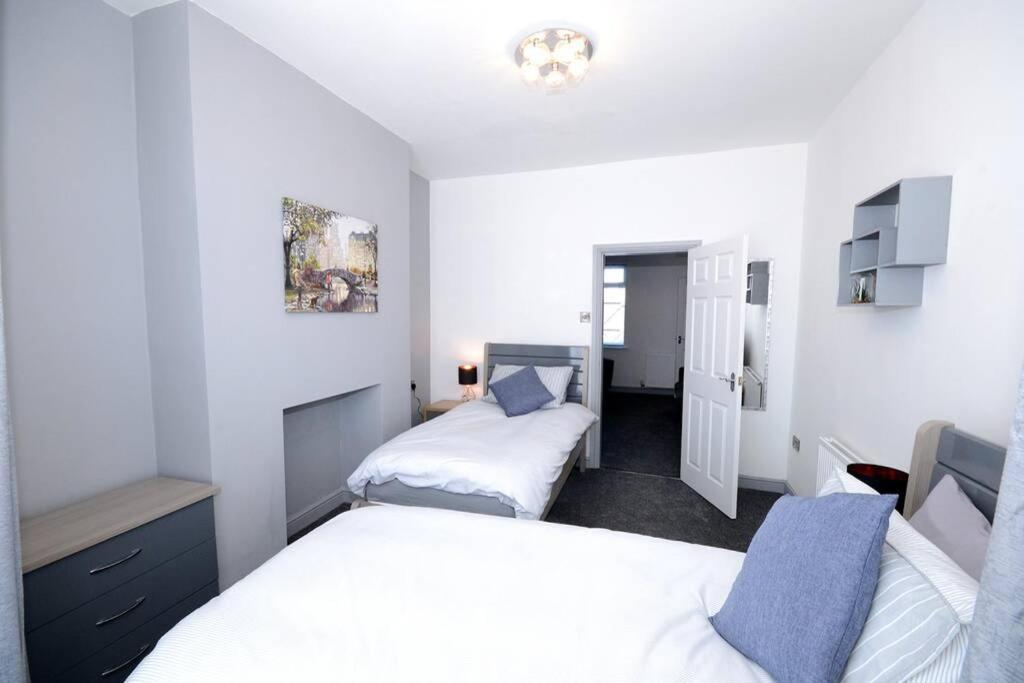 Renovated House Near Darlington Train Station. Βίλα Εξωτερικό φωτογραφία