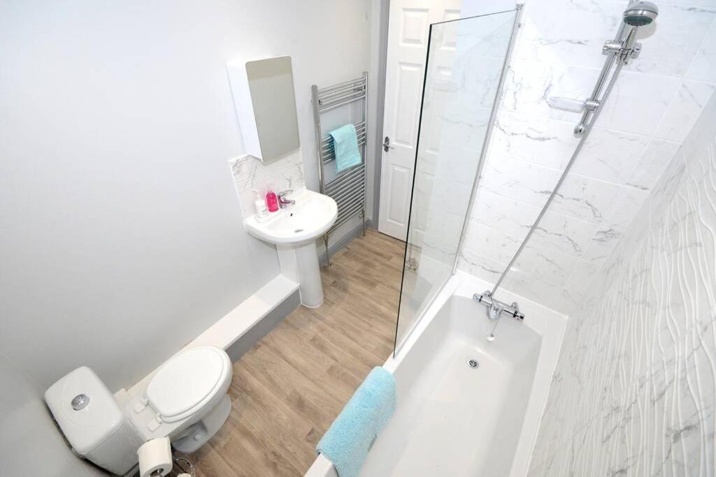 Renovated House Near Darlington Train Station. Βίλα Εξωτερικό φωτογραφία